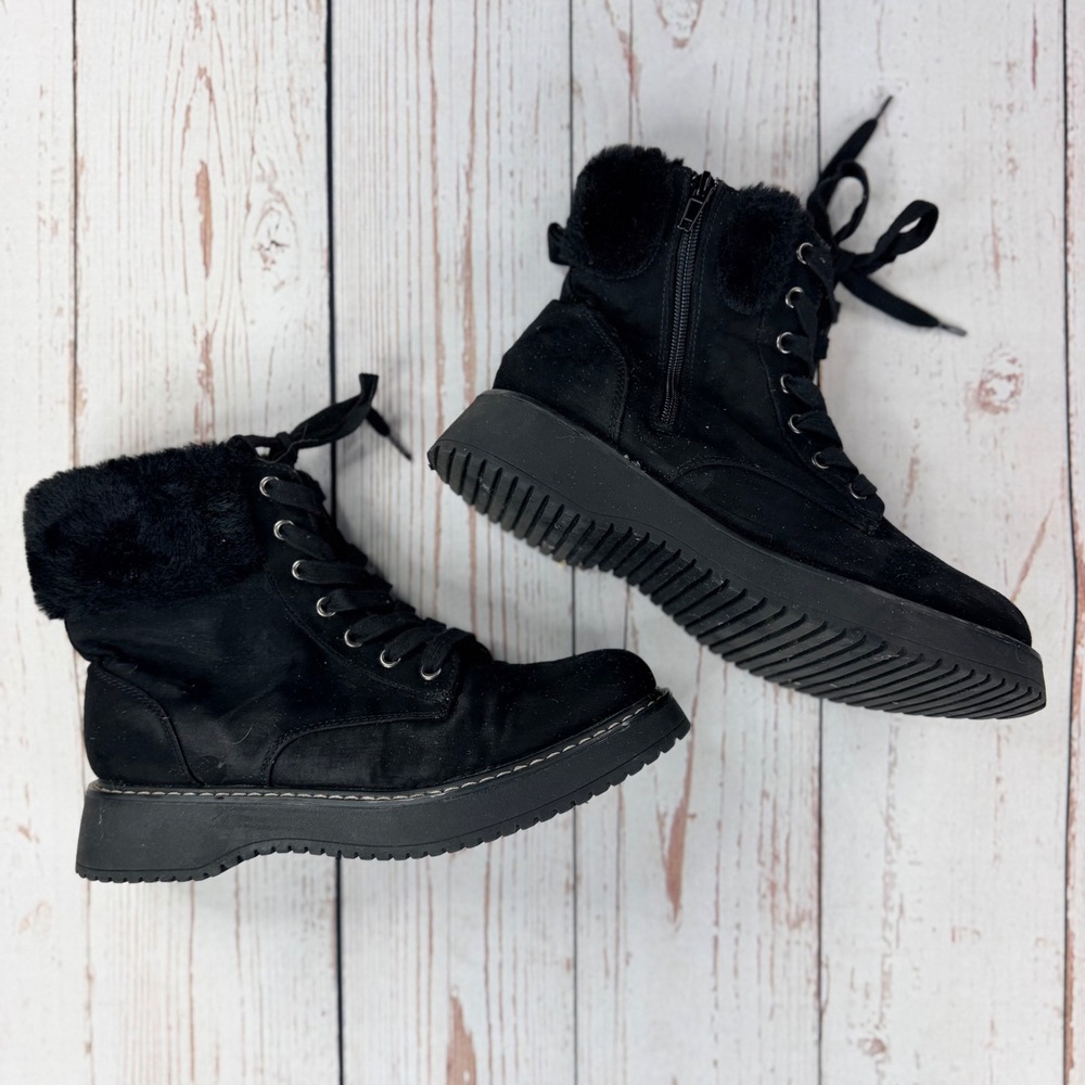 Madden Girl Kymber Black Faux Fur Trim Combat Platform Boots KYMB01J1 Size 8M